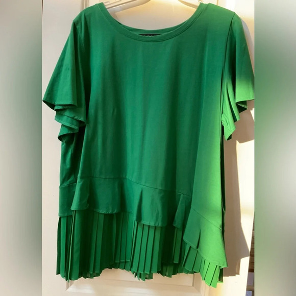 Eloquii Emerald Pleated Hem Top - Picture 1 of 4